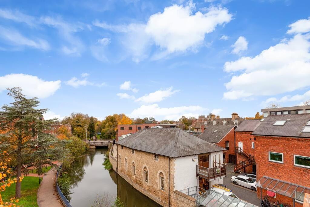 Apartment In The Heart Of The City Centre, Live Like A Local Oxford Eksteriør billede