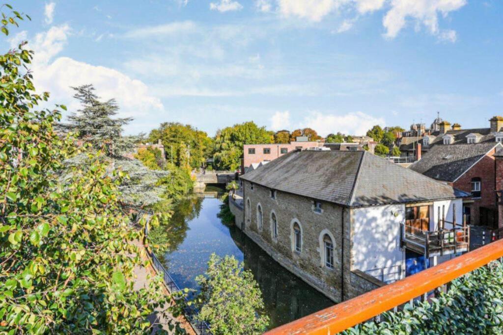 Apartment In The Heart Of The City Centre, Live Like A Local Oxford Eksteriør billede